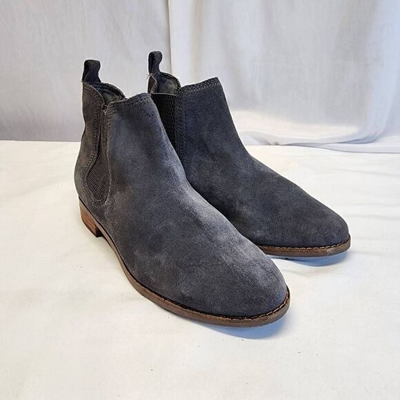 Toms Ella Womens Casual Slip On Chelsea Ankle Bootie Grey Suede Low Heels Size 7 - Picture 1 of 13
